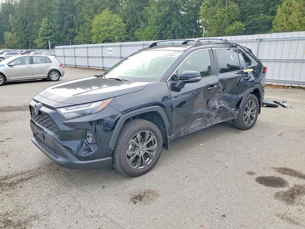 2022 TOYOTA RAV4 — DSFA — Front 3/4