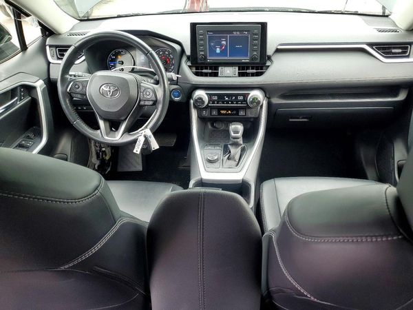 2022 TOYOTA RAV4 XLE Premium — CKPT