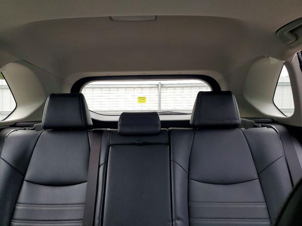 2022 TOYOTA RAV4 XLE Premium — SUVN