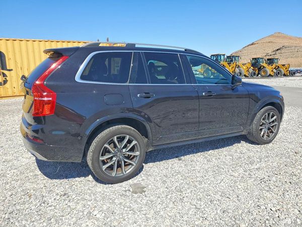 2018 VOLVO XC90 Momentum — PSRA
