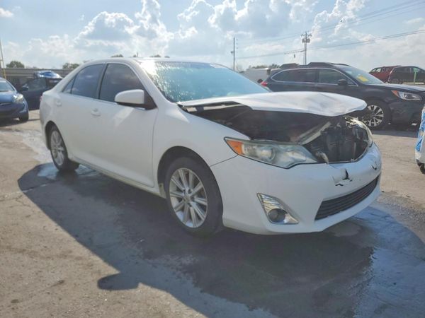 2012 TOYOTA CAMRY — Passenger 3/4