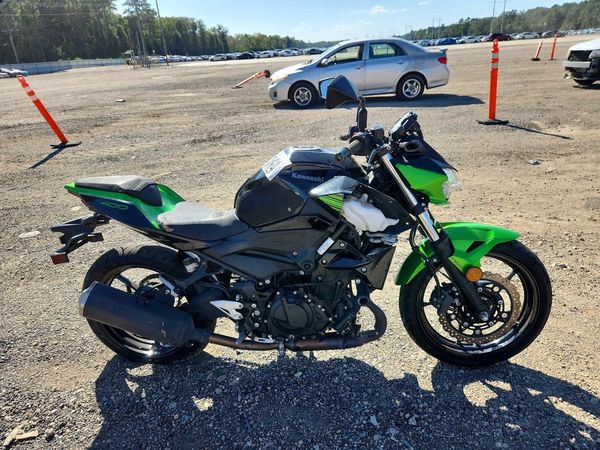 2019 KAWASAKI ER400 — RSDT