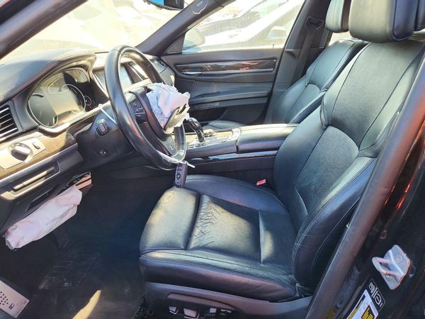 2014 BMW 750 750Li/Alpina B7 — DENT