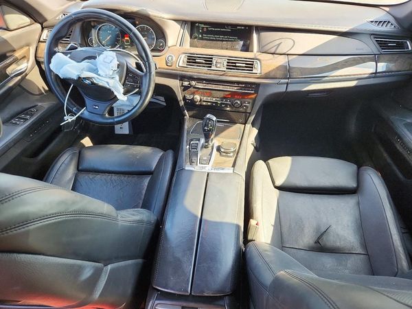 2014 BMW 750 750Li/Alpina B7 — CKPT