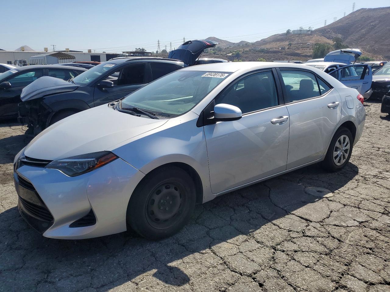 2017 TOYOTA COROLLA — Front 3/4