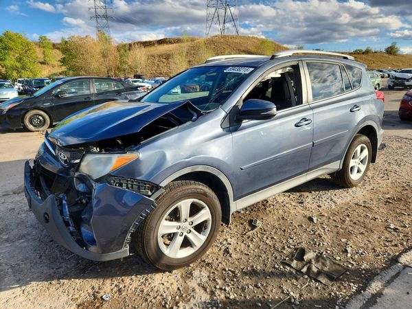 2013 TOYOTA RAV4 Sports — Front 3/4
