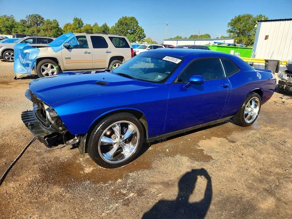 2012 DODGE CHALLENGER Base — Front 3/4