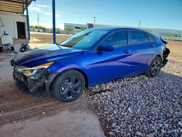 2021 HYUNDAI ELANTRA SEL — Front 3/4