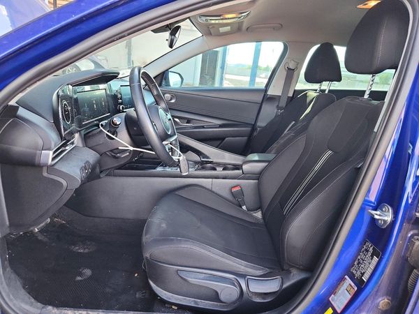 2021 HYUNDAI ELANTRA SEL — DENT