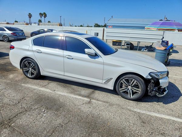 2021 BMW 540 — Passenger 3/4