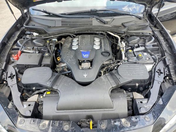 2016 MASERATI GHIBLI — Engine bay
