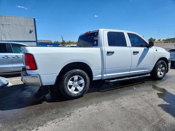 2014 RAM 1500 ST