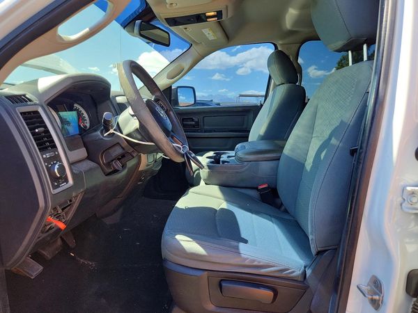2014 RAM 1500 ST