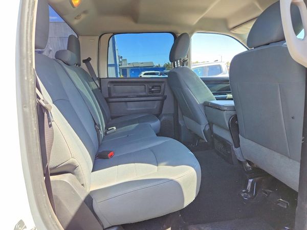 2014 RAM 1500 ST