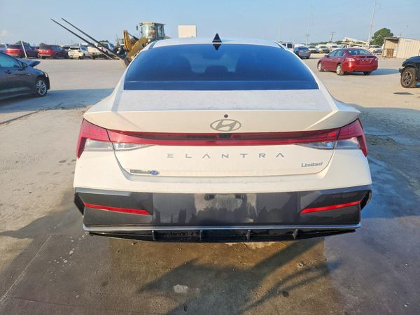 2025 HYUNDAI ELANTRA Limited — DIRR
