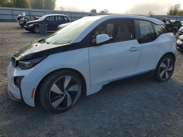 2014 BMW I SERIES — Front 3/4