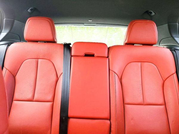 2019 VOLVO XC40 — SUVN