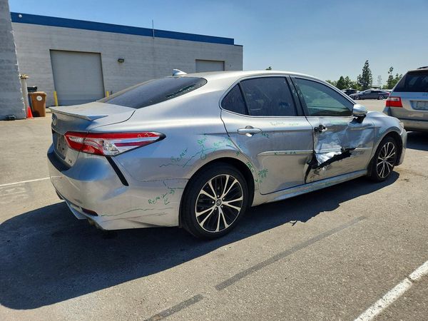2020 TOYOTA CAMRY