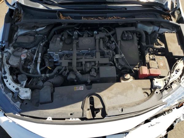 2021 TOYOTA COROLLA — Engine bay