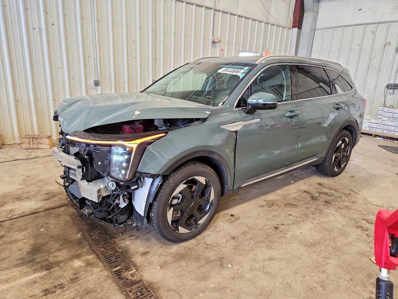 2025 KIA SORENTO — Front 3/4