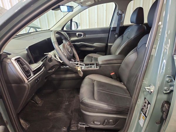 2025 KIA SORENTO — DENT