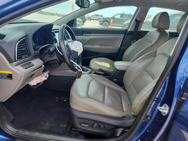 2017 HYUNDAI ELANTRA — DENT