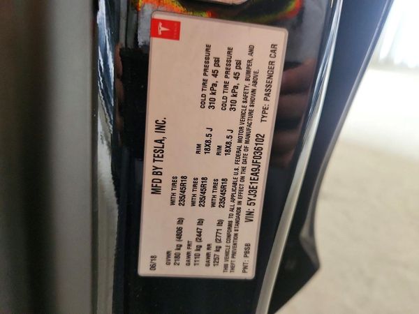 2018 TESLA MODEL 3 — VINS