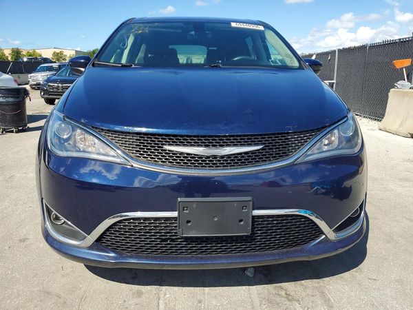 2017 CHRYSLER PACIFICA Touring L — DIRF