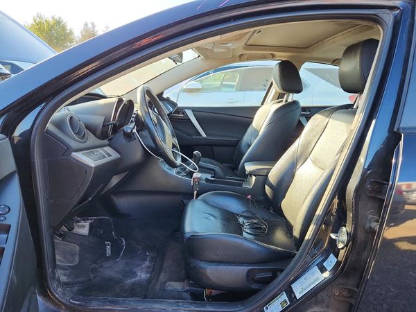 2012 MAZDA 3 Touring/GS — DENT
