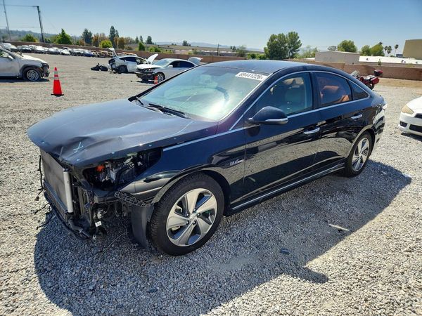 2016 HYUNDAI SONATA GLS (Middle) — Front 3/4