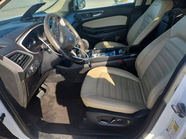 2019 FORD EDGE SEL — DENT