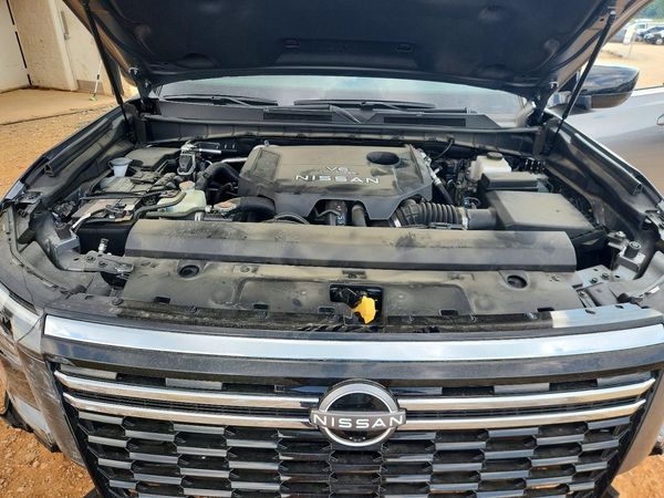 2026 NISSAN ARMADA — Engine bay