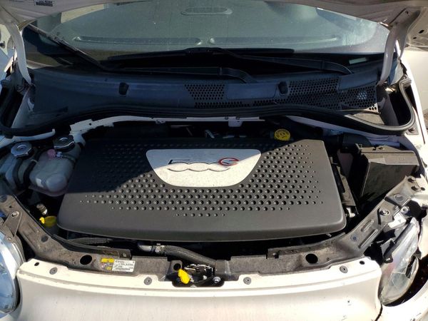 2019 FIAT 500 Battery Electric — Engine bay