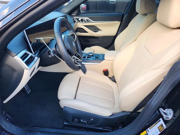 2025 BMW I4 — DENT
