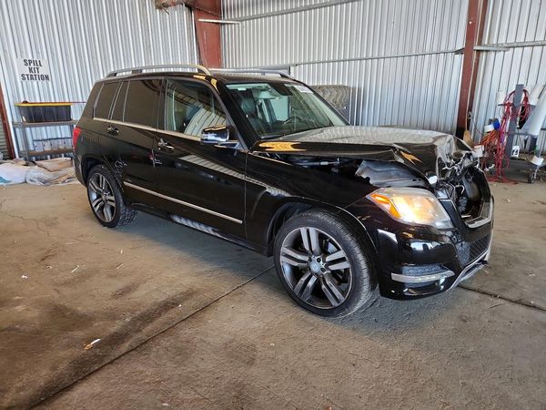 2015 MERCEDES-BENZ GLK — Passenger 3/4