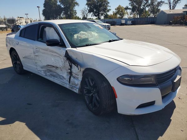 2019 DODGE CHARGER SXT — Passenger 3/4