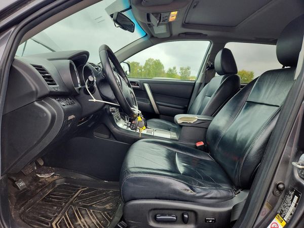 2012 TOYOTA HIGHLANDER Base/Hybrid — DENT