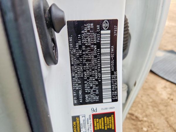 2014 TOYOTA CAMRY — VINS