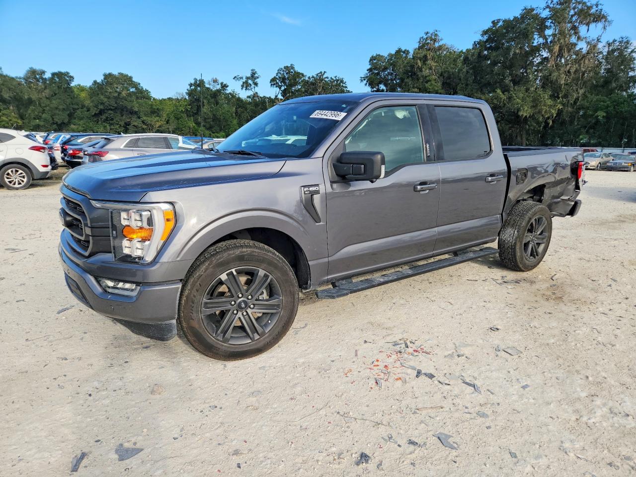 2022 FORD F150 SuperCrew — Front 3/4
