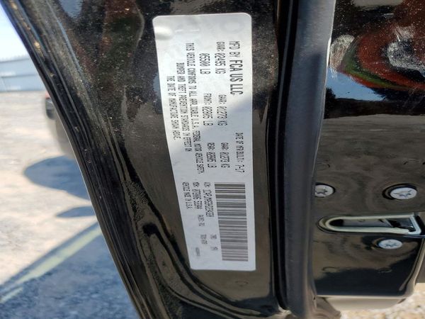 2017 JEEP CHEROKEE — VINS