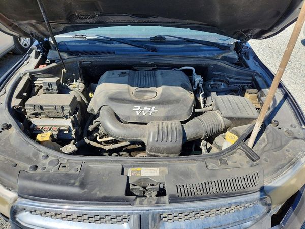 2013 DODGE DURANGO SXT — Engine bay