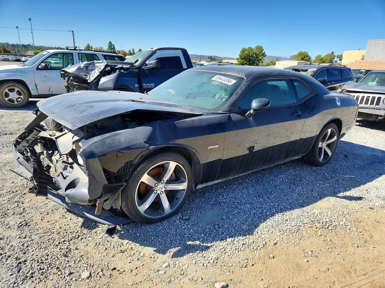 2014 DODGE CHALLENGER Base — Front 3/4