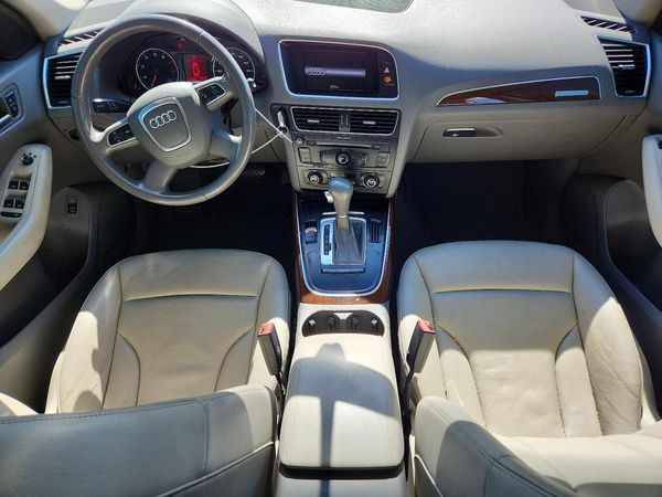 2012 AUDI Q5 Premium — CKPT