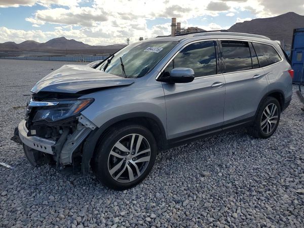 2016 HONDA PILOT Elite — Front 3/4