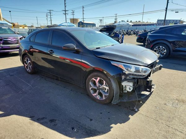 2021 KIA FORTE — Passenger 3/4