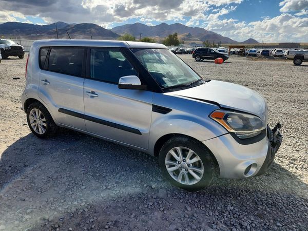 2013 KIA SOUL All Trims — Passenger 3/4