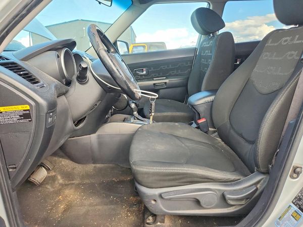 2013 KIA SOUL All Trims — DENT