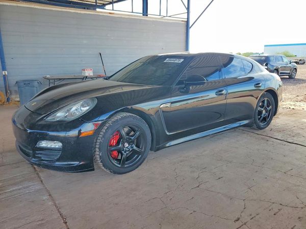 2013 PORSCHE PANAMERA — DSFA — Front 3/4