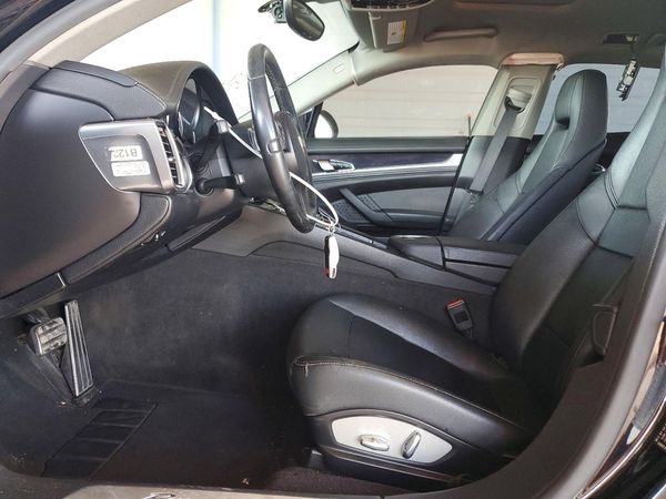 2013 PORSCHE PANAMERA Base (2WD), 4 (4WD) — DENT