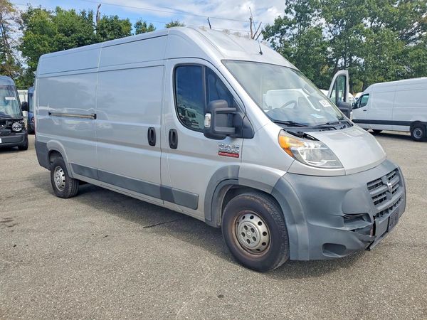 2018 RAM PROMASTER 2500 — Passenger 3/4